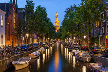 Каналите в Амстердам 
